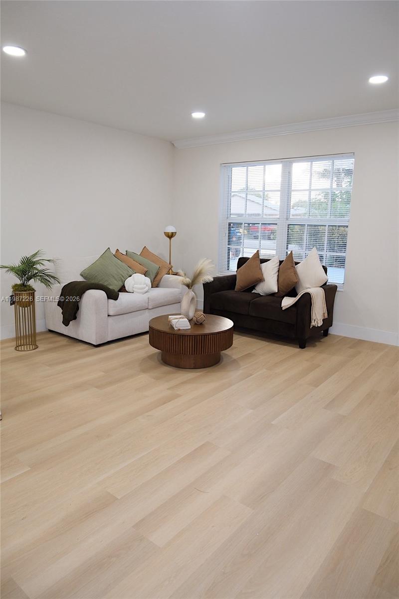 LYONS PARK - Residential