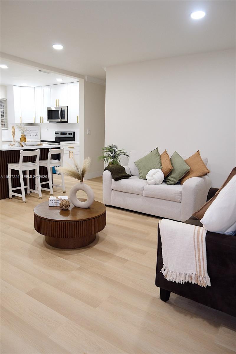 LYONS PARK - Residential