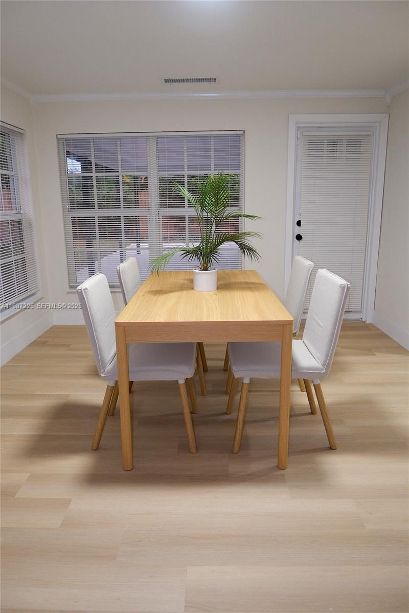 LYONS PARK - Residential