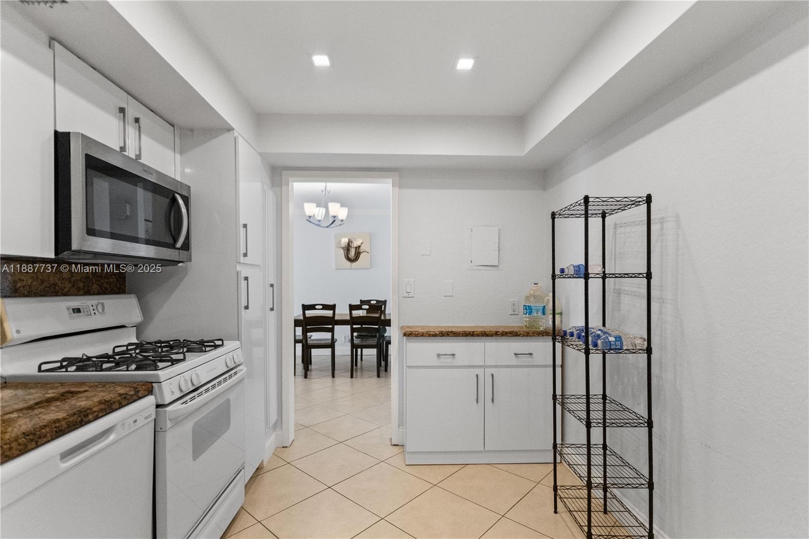 PARKER PLAZA CONDO ESTATE - Residential