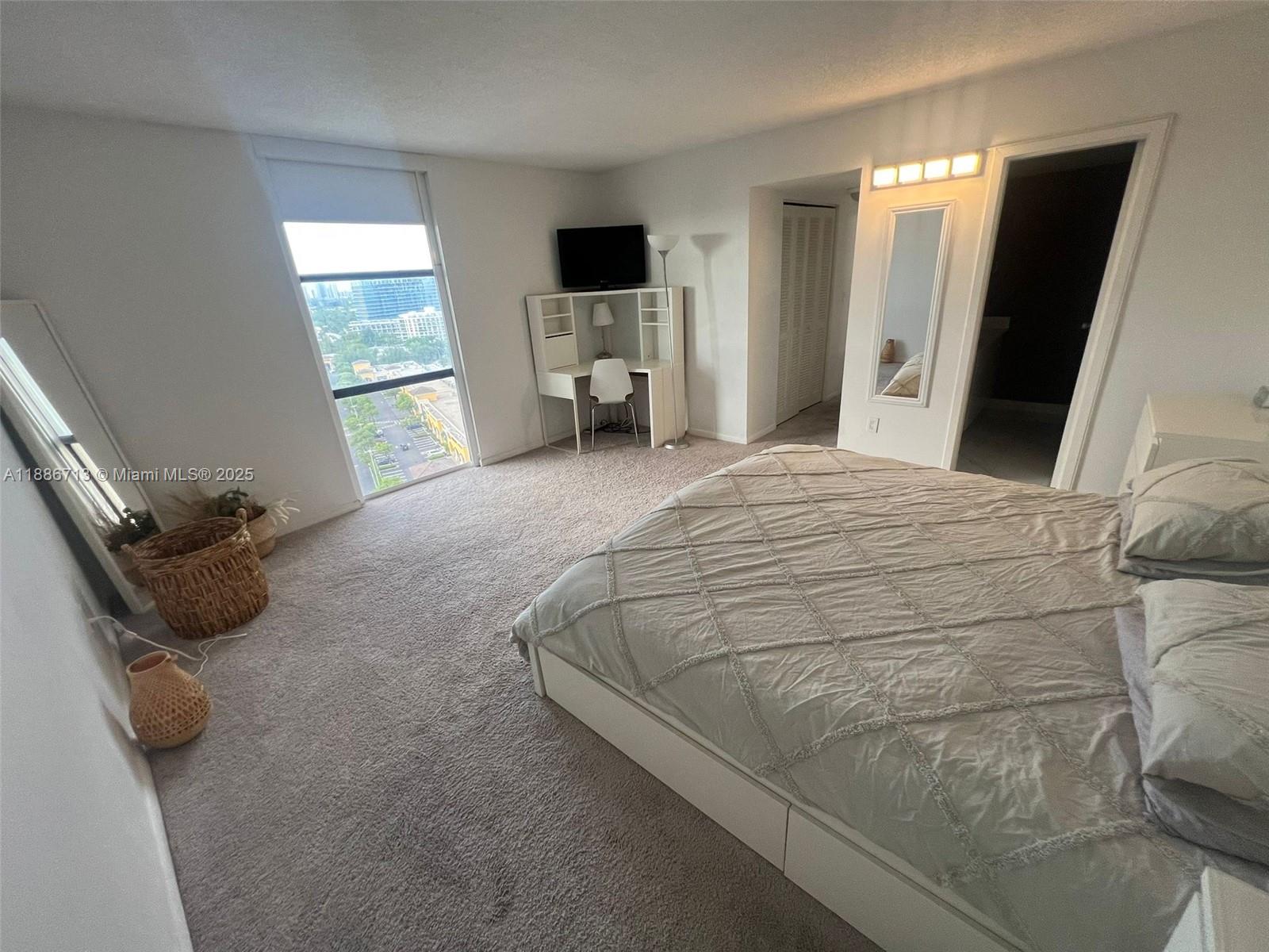 SAILBOAT CAY CONDO - Residential Lease
