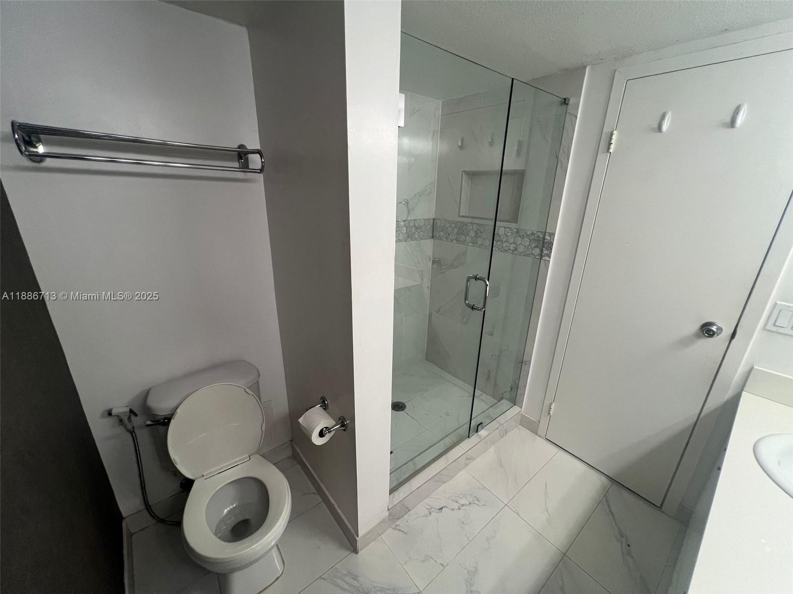 SAILBOAT CAY CONDO - Residential Lease