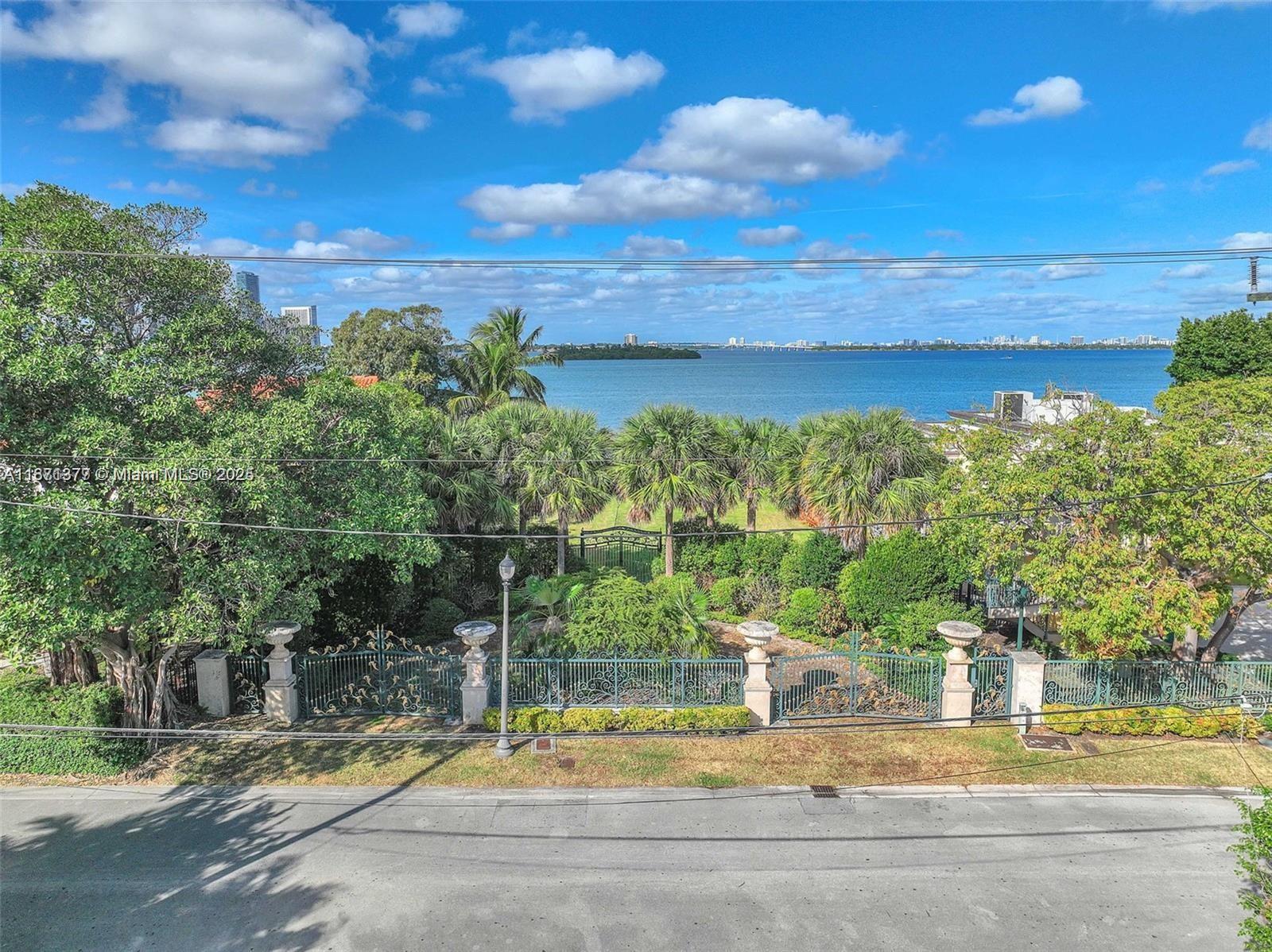 BISCAYNE ISL - Residential