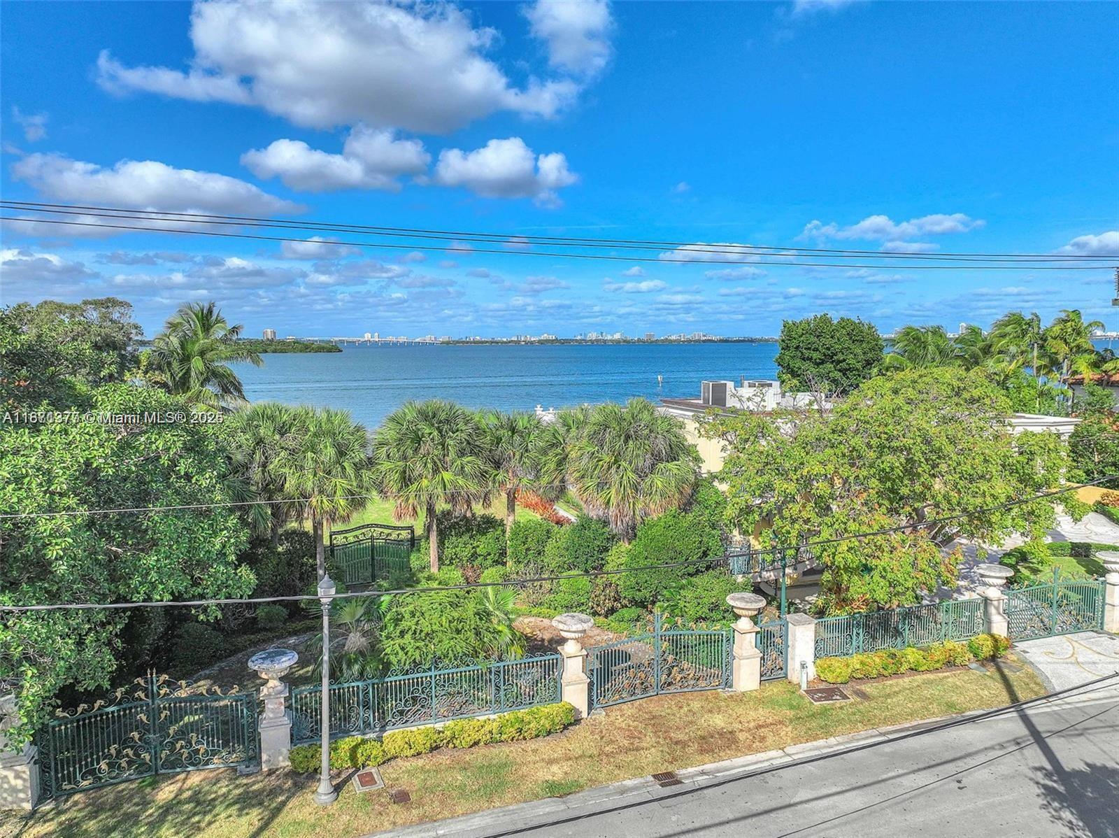 BISCAYNE ISL - Residential