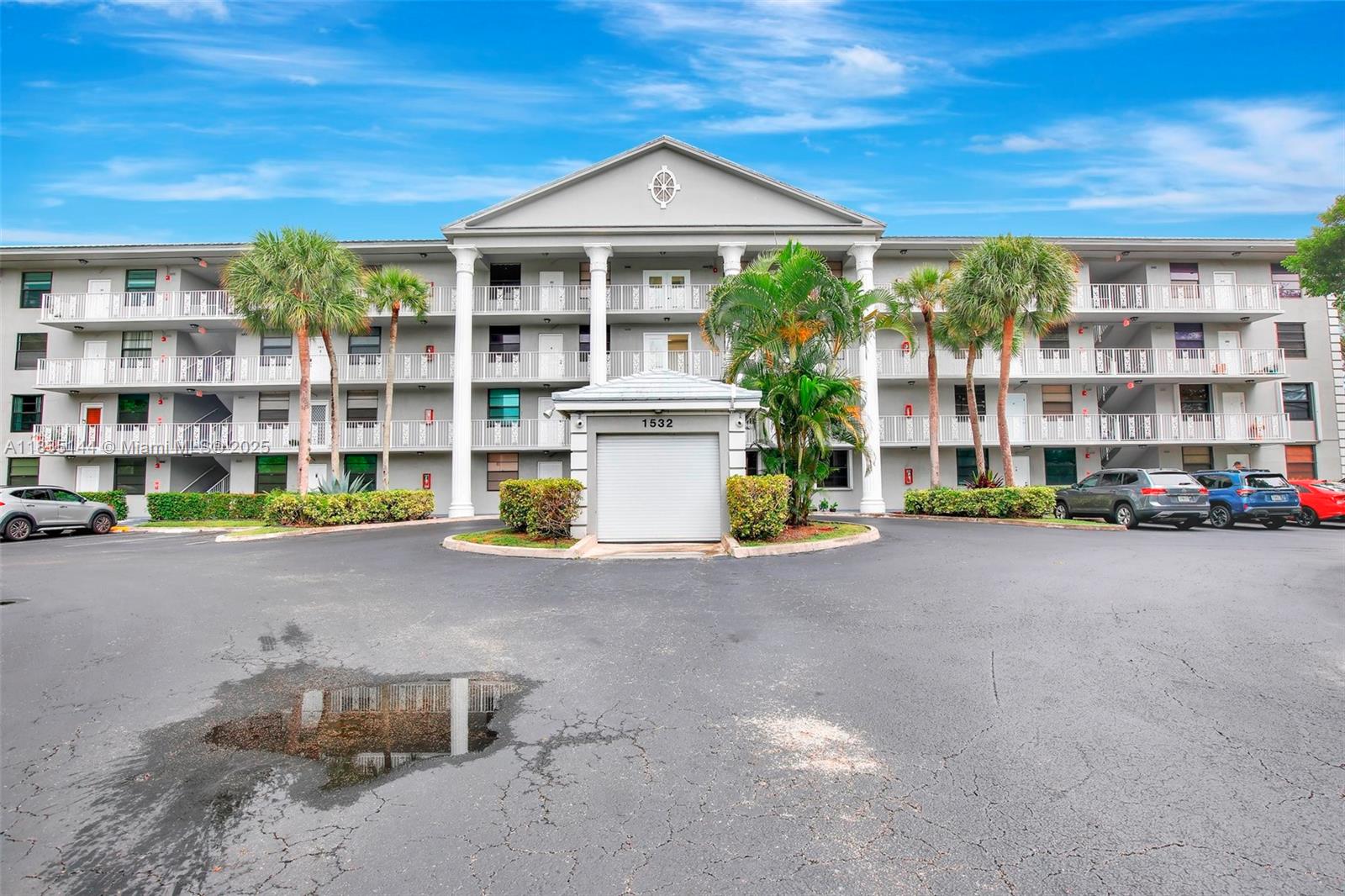 CONDO 16 OF WHITEHALL CON - Residential