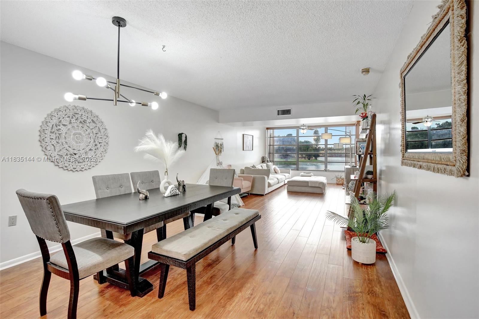 CONDO 16 OF WHITEHALL CON - Residential