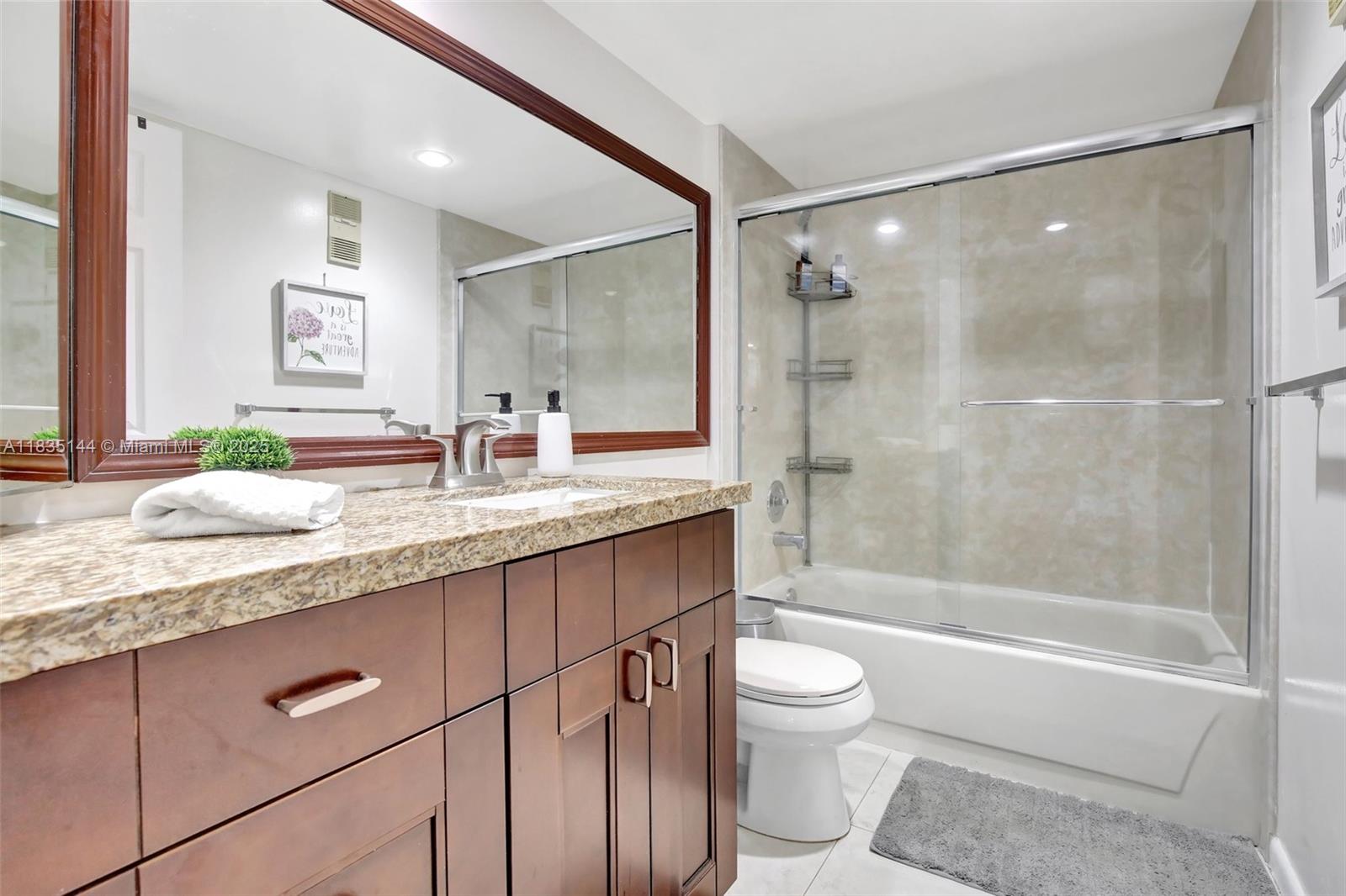 CONDO 16 OF WHITEHALL CON - Residential