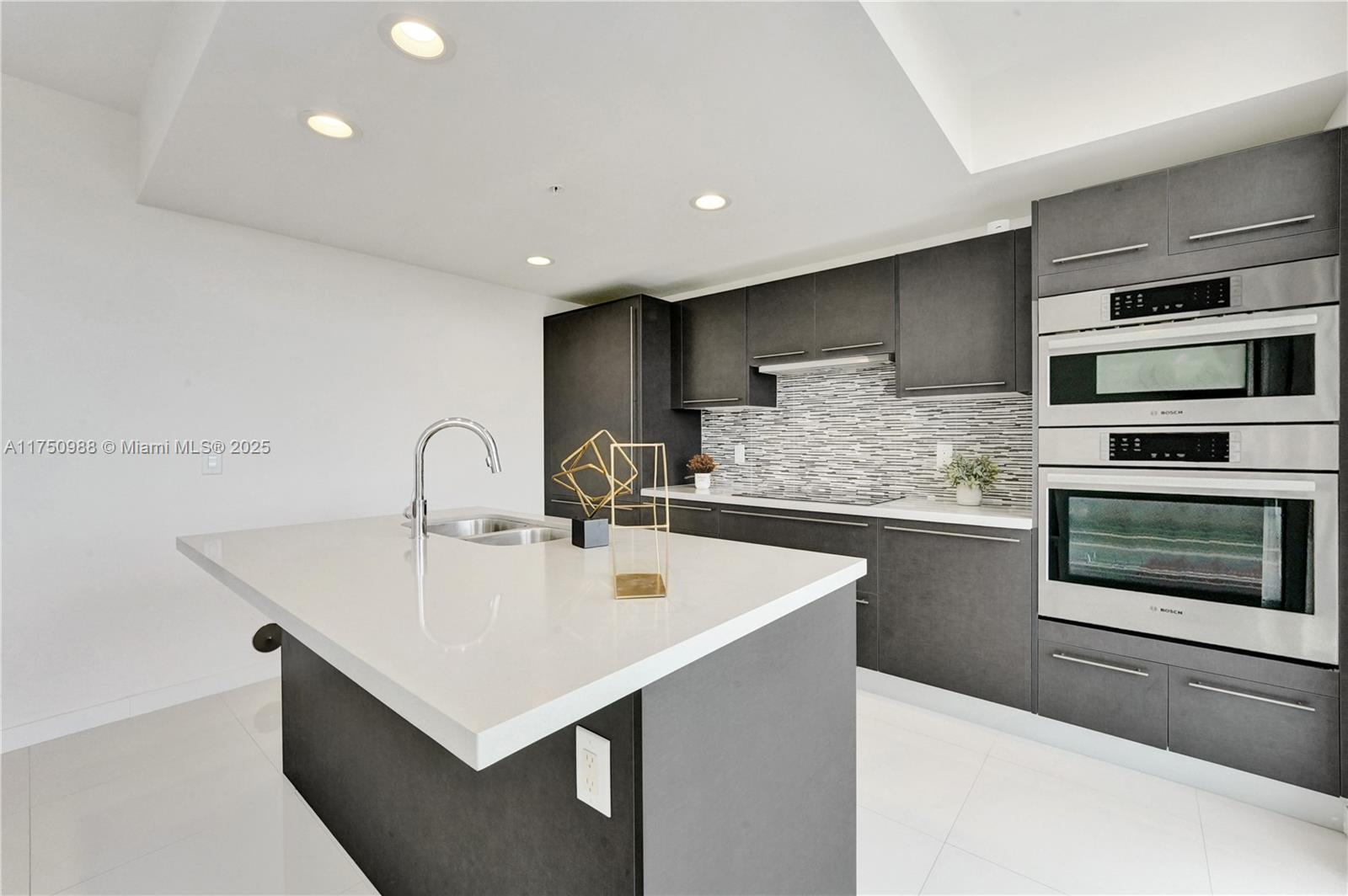 MIDTOWN DORAL CONDO 4 - Residential