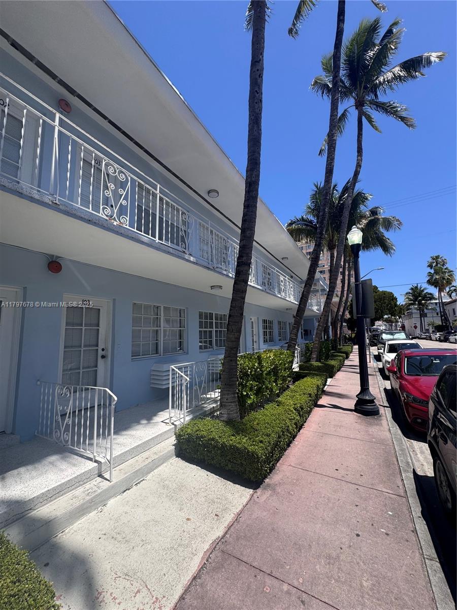 Property for Sale at 635 8th St 103, Miami Beach, Miami-Dade County, Florida - Bathrooms: 1  - $185,000