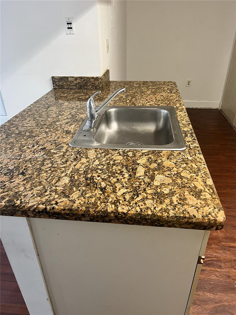 17500 NW 67th Ct P-19