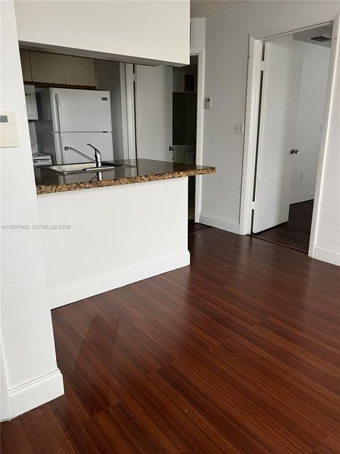 17500 NW 67th Ct P-19 Hialeah FL 33015