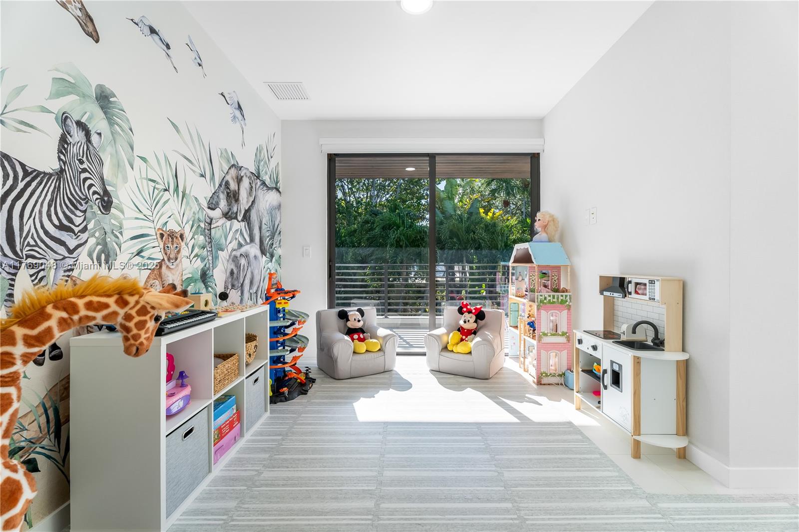 VICTORIA PLACE - Residential