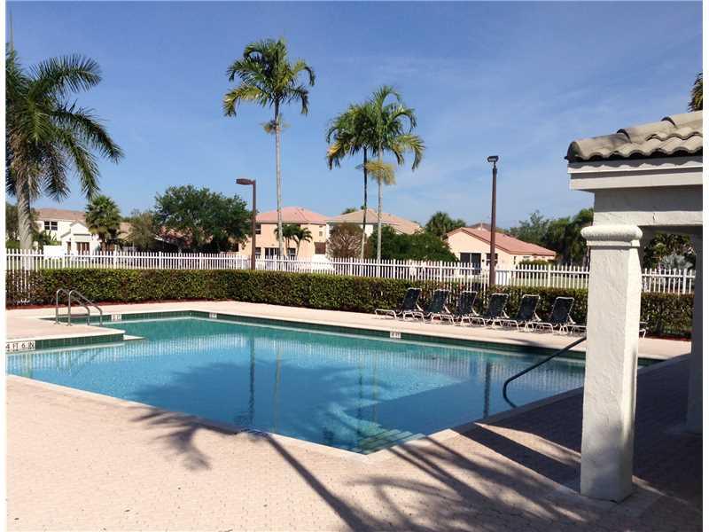 TOWNGATE 156-11 B POR PAR - Residential Lease