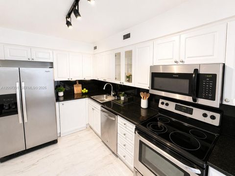 Tiny photo for 6770 Indian Creek Dr #12T, Miami Beach, FL 33141 (MLS # A12007231)