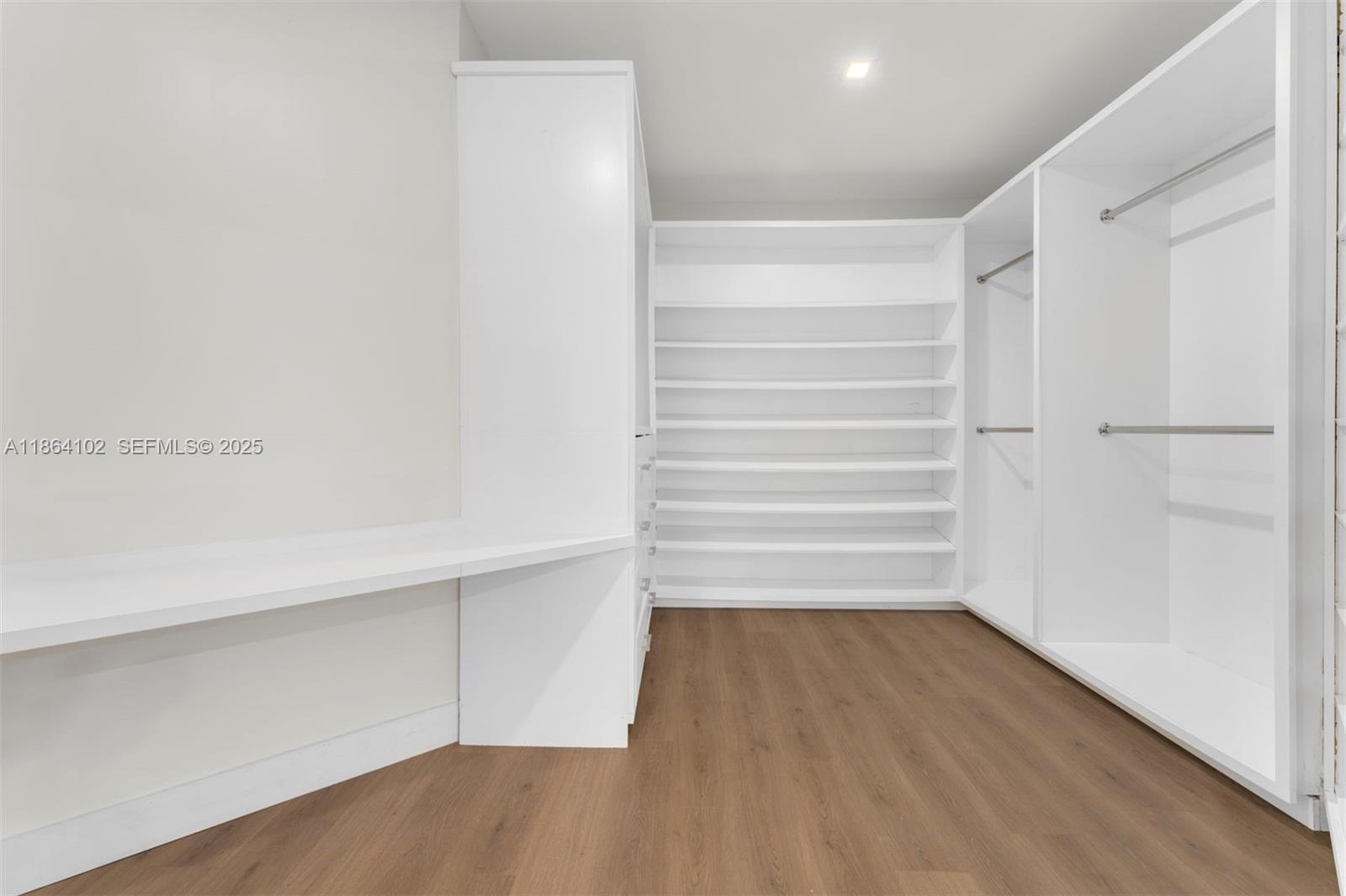 GOLDEN ISLES SEC A REV PL - Residential