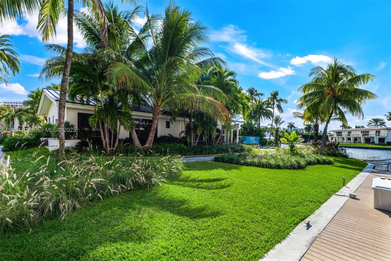 GOLDEN ISLES SEC A REV PL - Residential