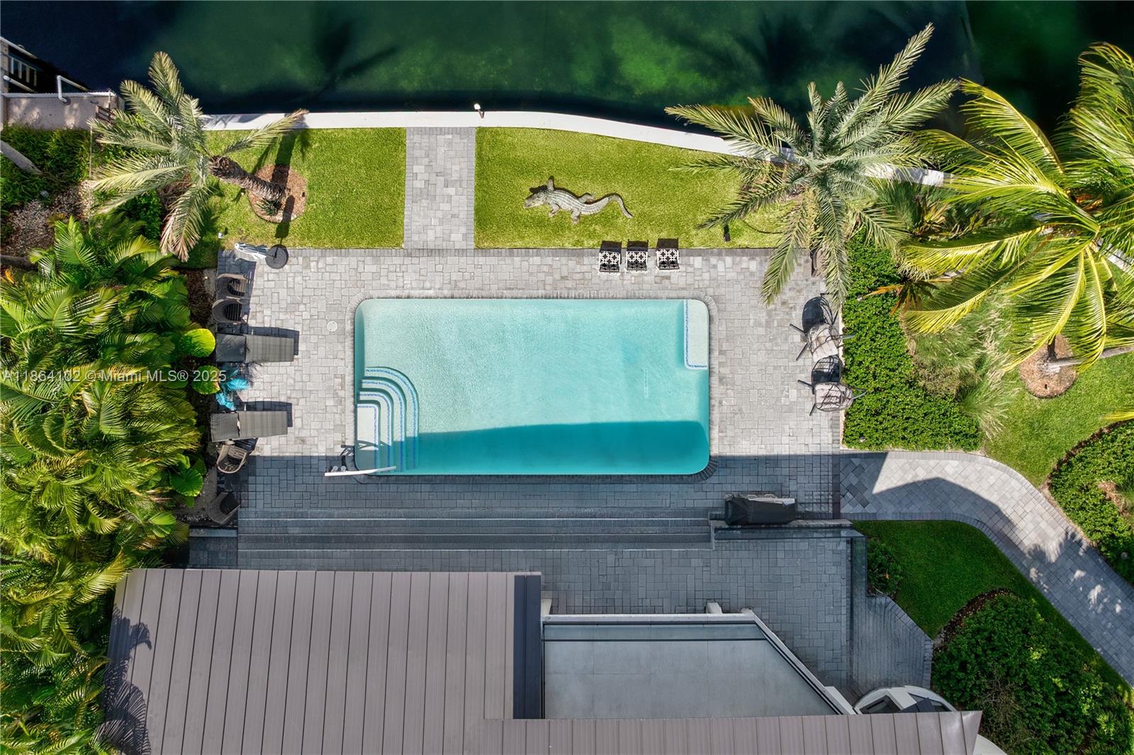 500 Palm Dr