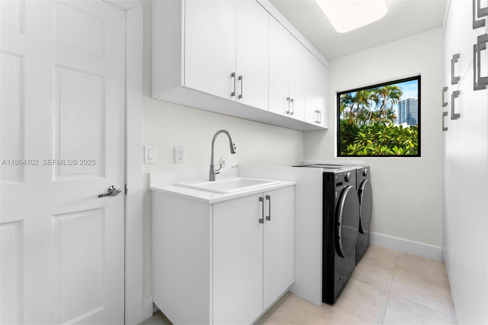 GOLDEN ISLES SEC A REV PL - Residential