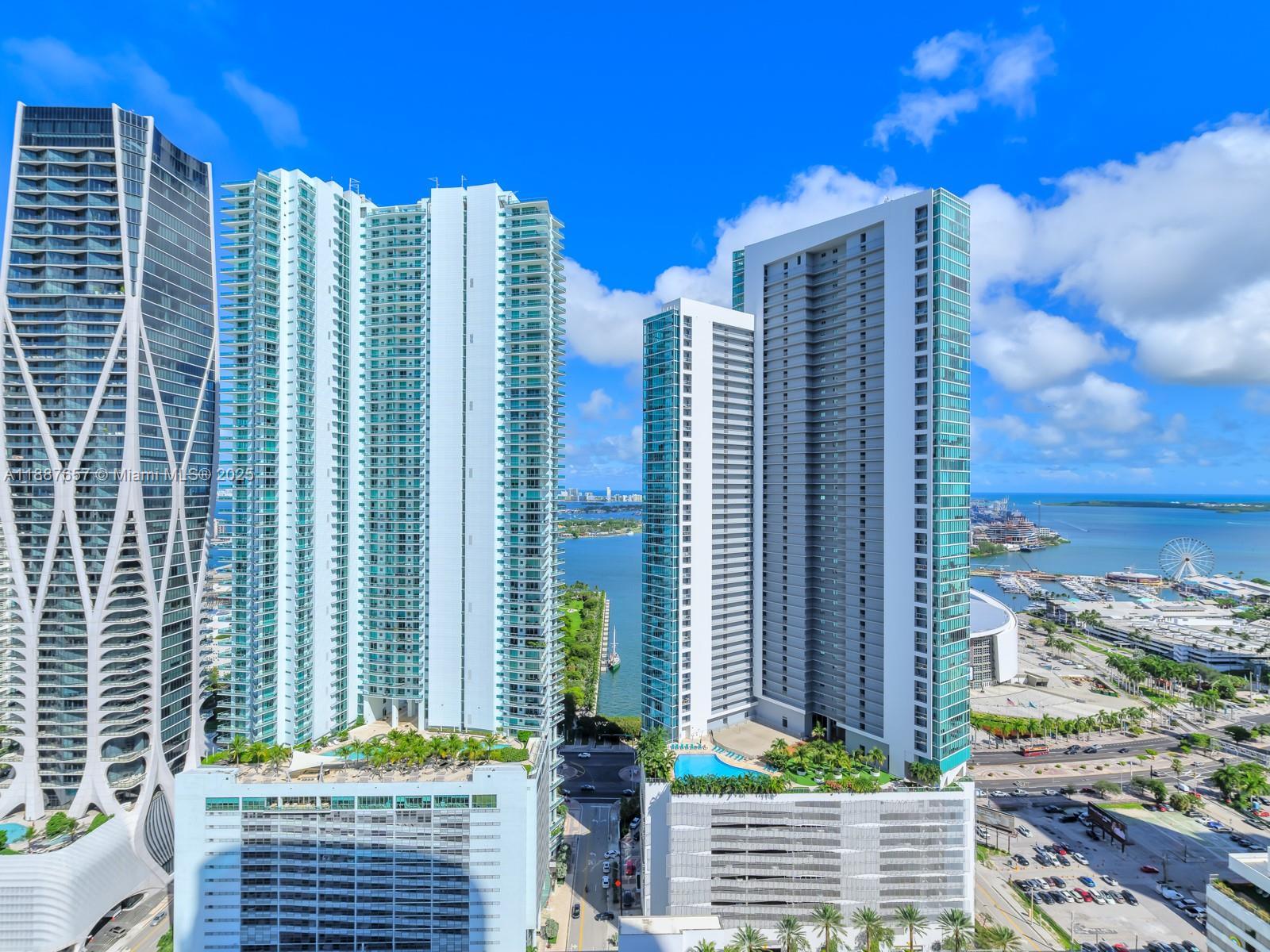 PARAMOUNT MIAMI WORLDCENT - Residential Lease