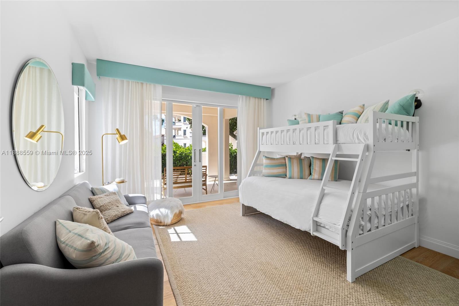 SEASIDE CONDO - Residential Lease