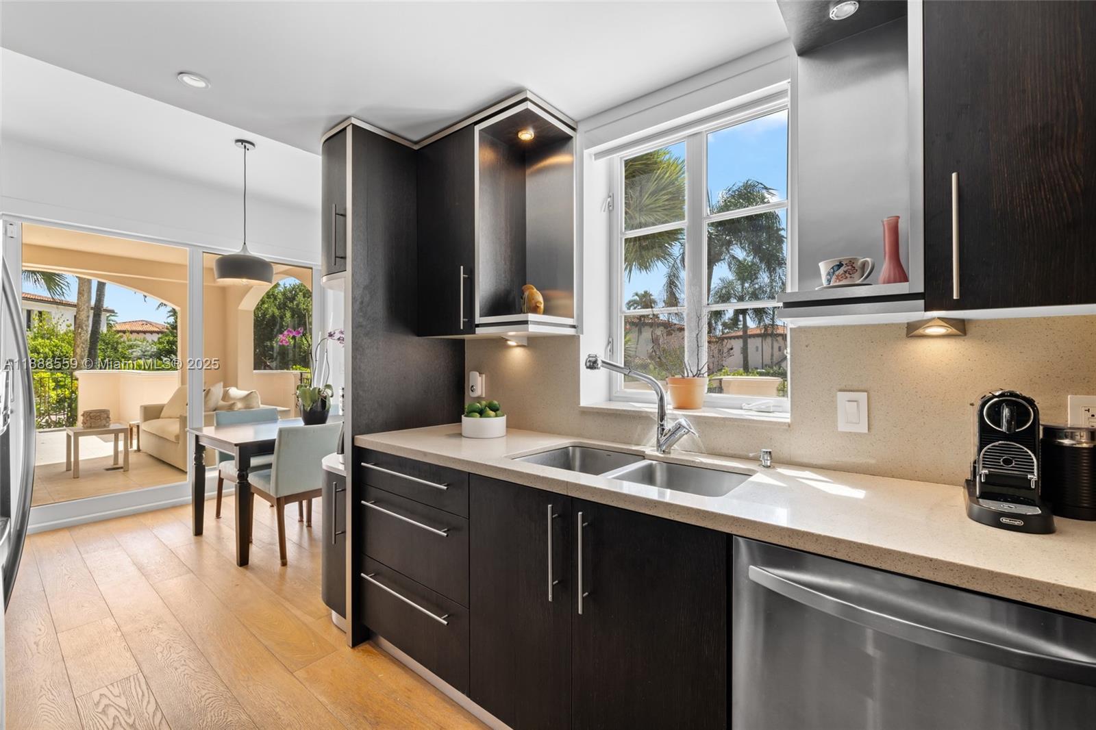 SEASIDE CONDO - Residential Lease