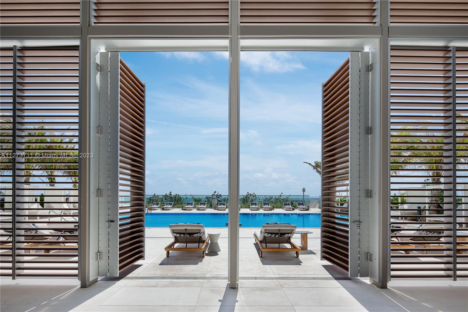 2000 OCEAN - Residential