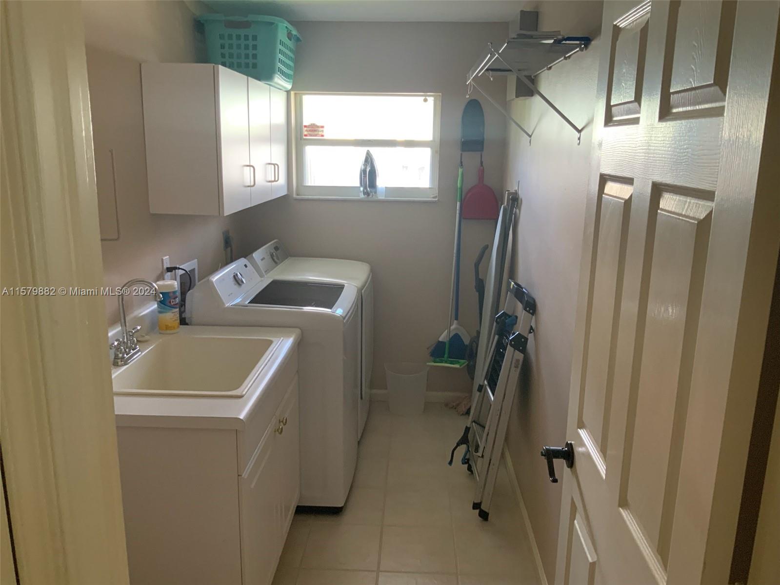 GREENVIEW SHORES 2 OF WEL - Residential Lease