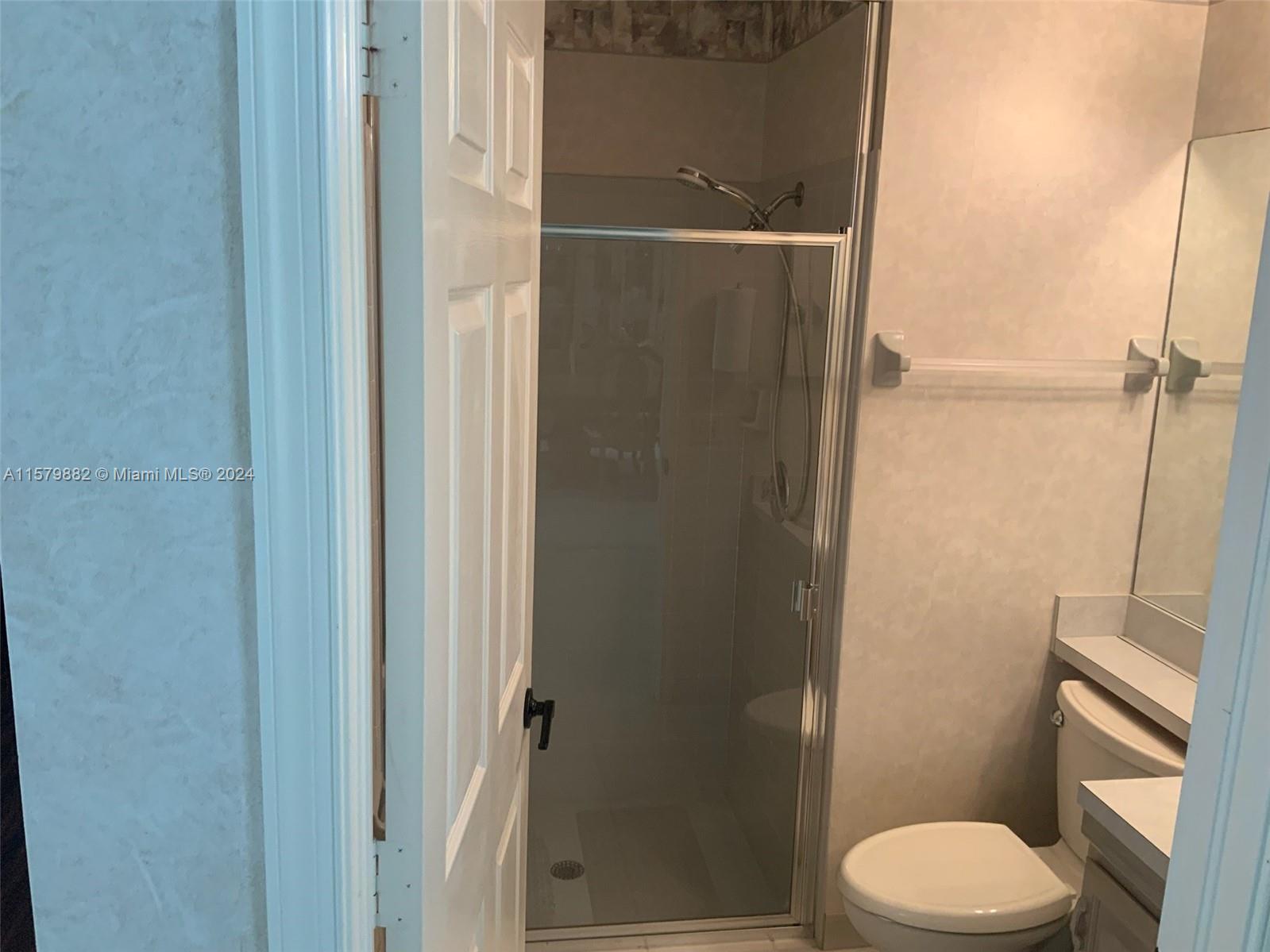 GREENVIEW SHORES 2 OF WEL - Residential Lease