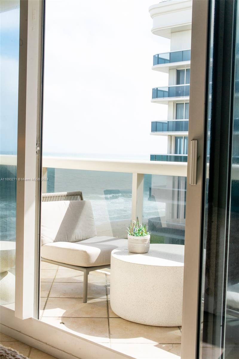SOLIMAR CONDO - Residential