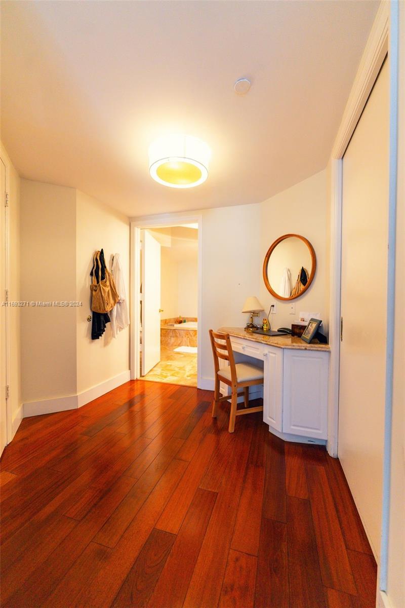 SOLIMAR CONDO - Residential