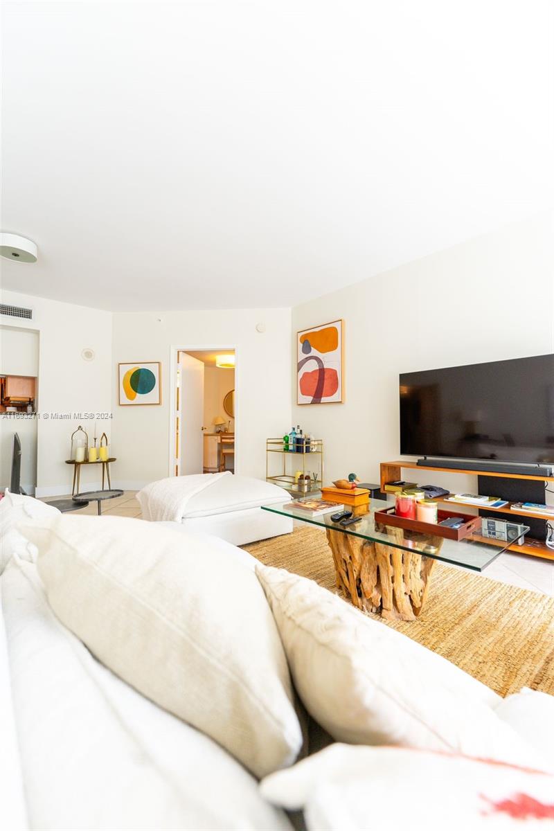 SOLIMAR CONDO - Residential