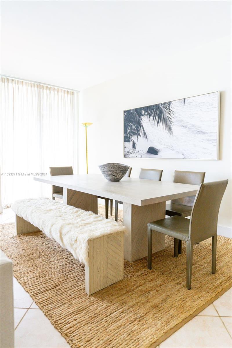 SOLIMAR CONDO - Residential