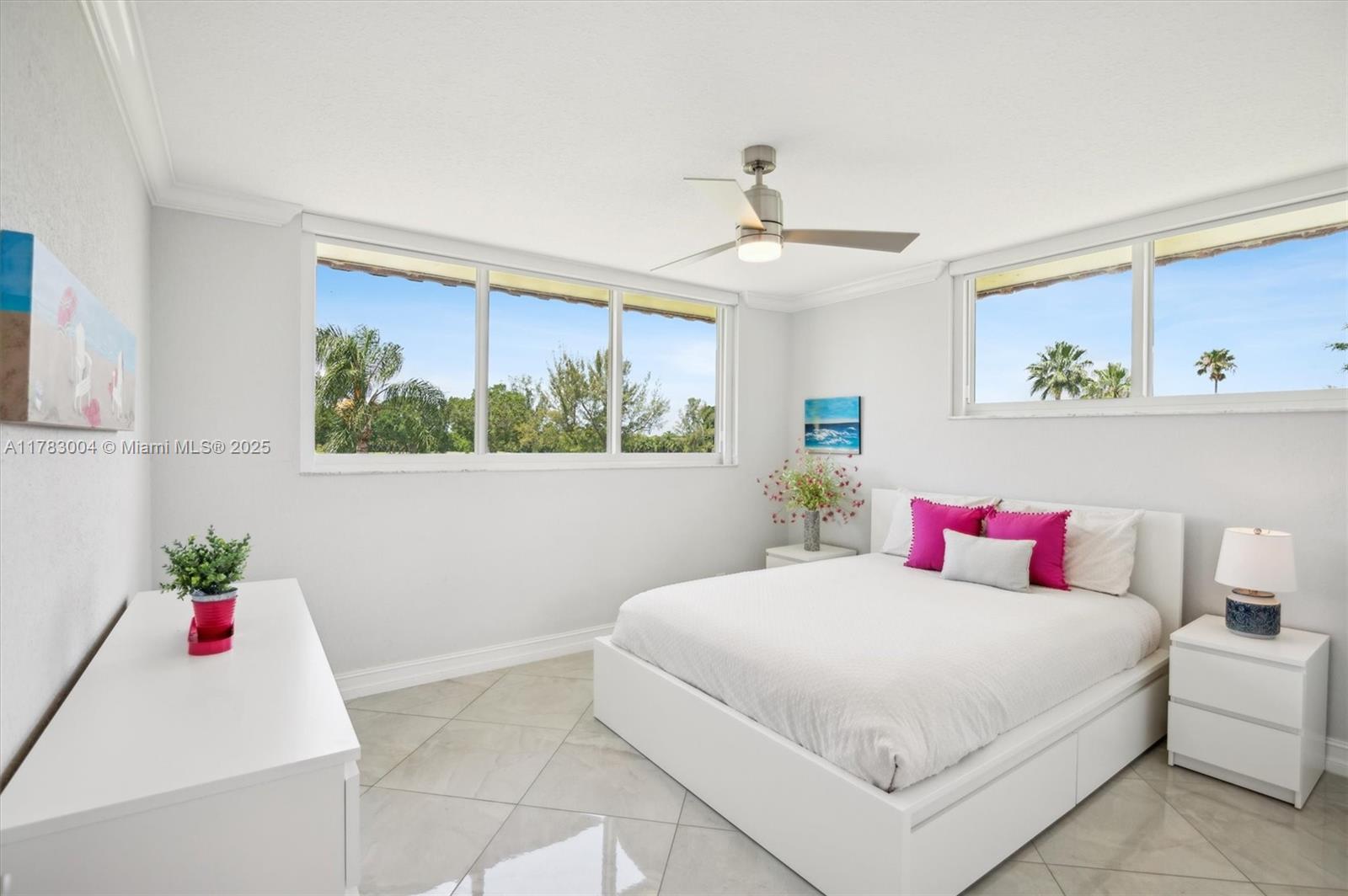 HOLLYBROOK GOLF AND TENNIS - Residential