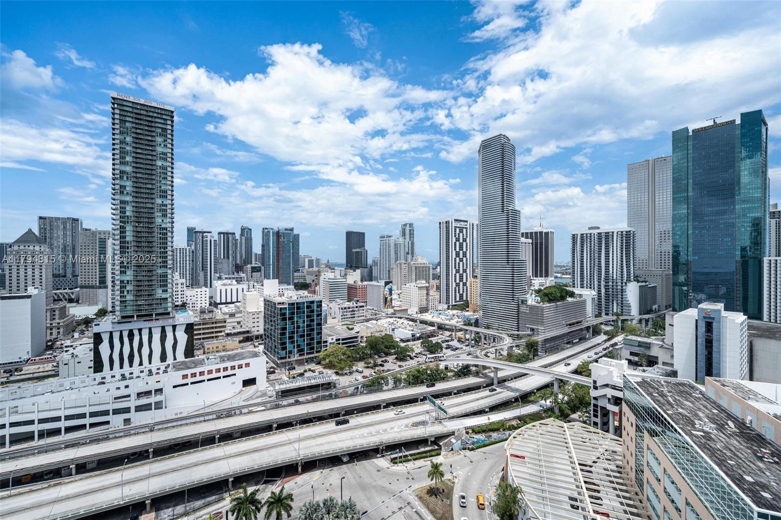 WIND CONDO - Residential