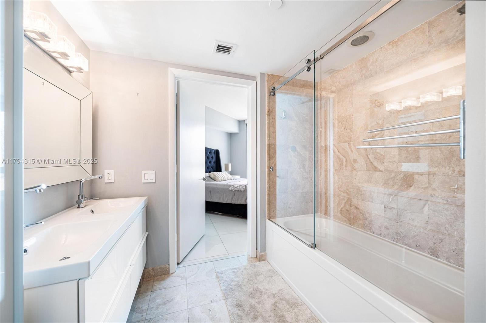 WIND CONDO - Residential