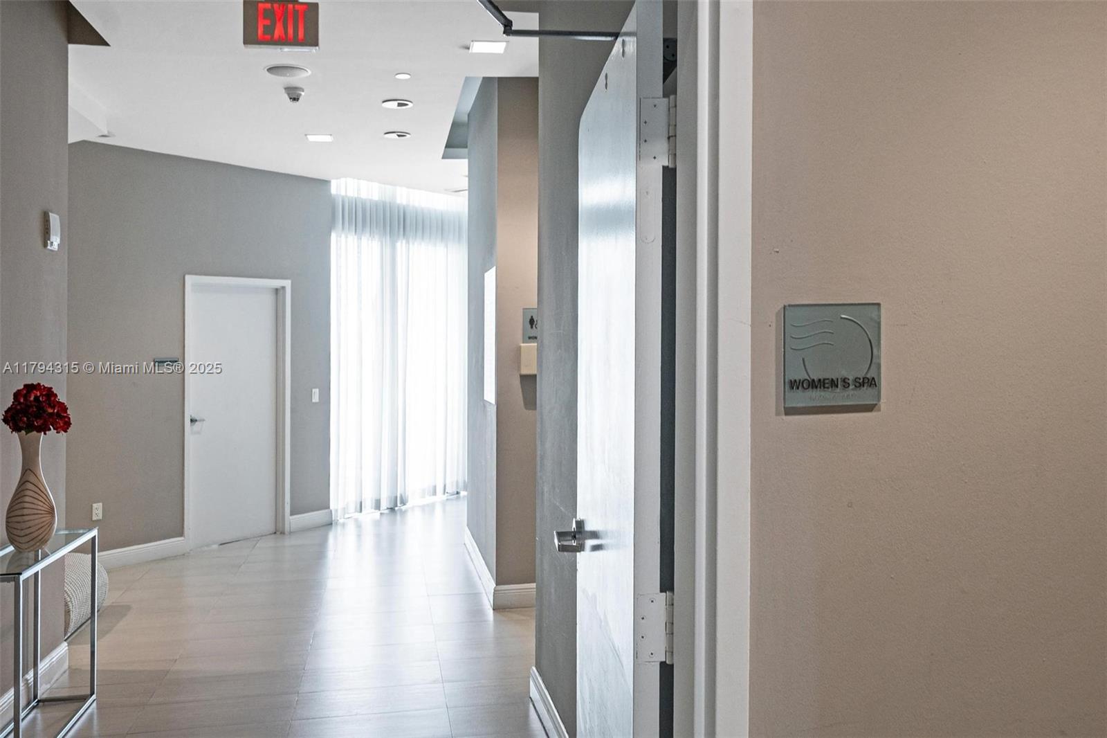 WIND CONDO - Residential