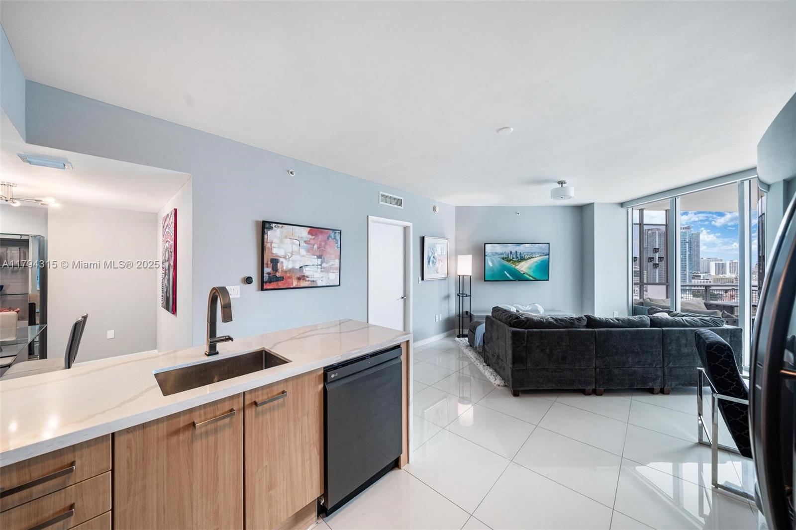 350 S Miami Ave 2505