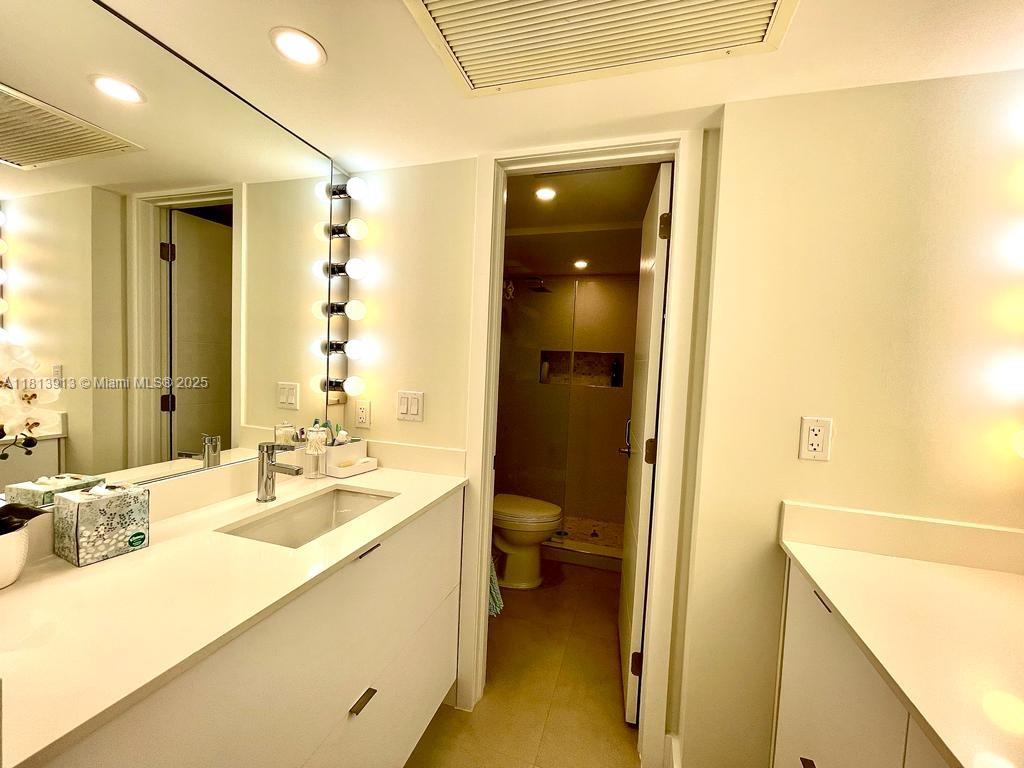PARKER PLAZA CONDO ESTATE - Residential Lease