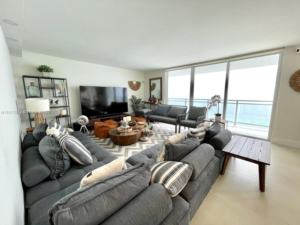 PARKER PLAZA CONDO ESTATE - Residential Lease