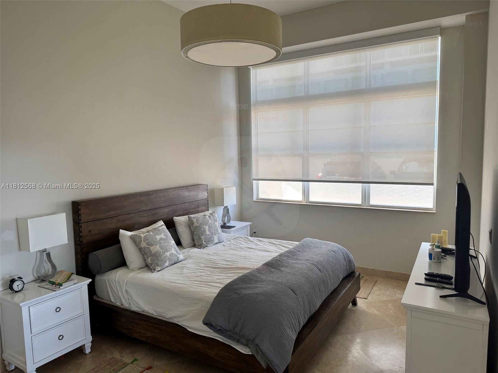 THE COLLINS CONDO - Residential Lease