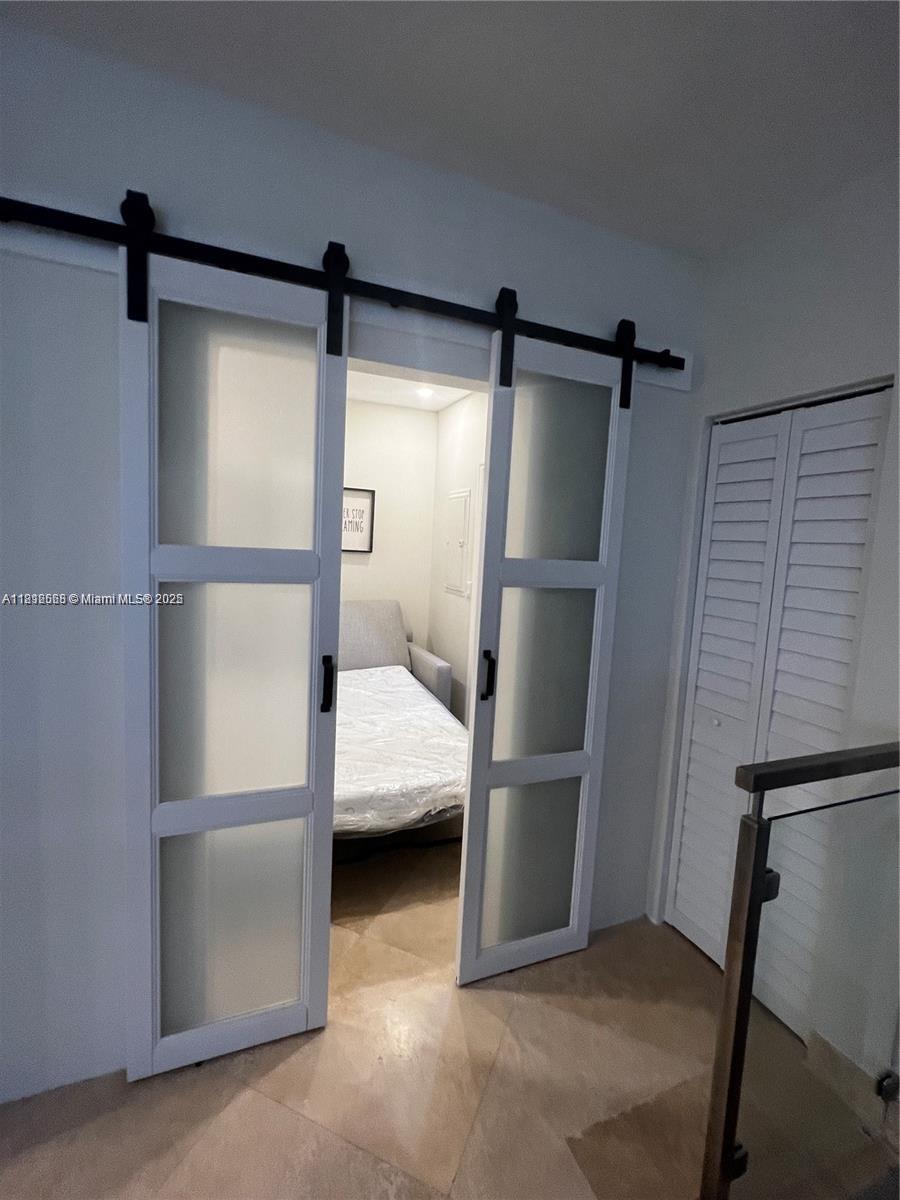 THE COLLINS CONDO - Residential Lease