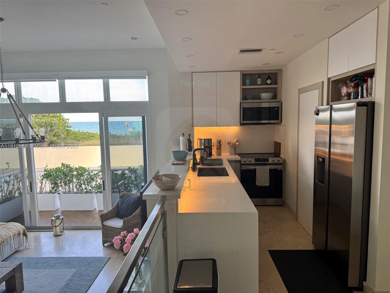 THE COLLINS CONDO - Residential Lease