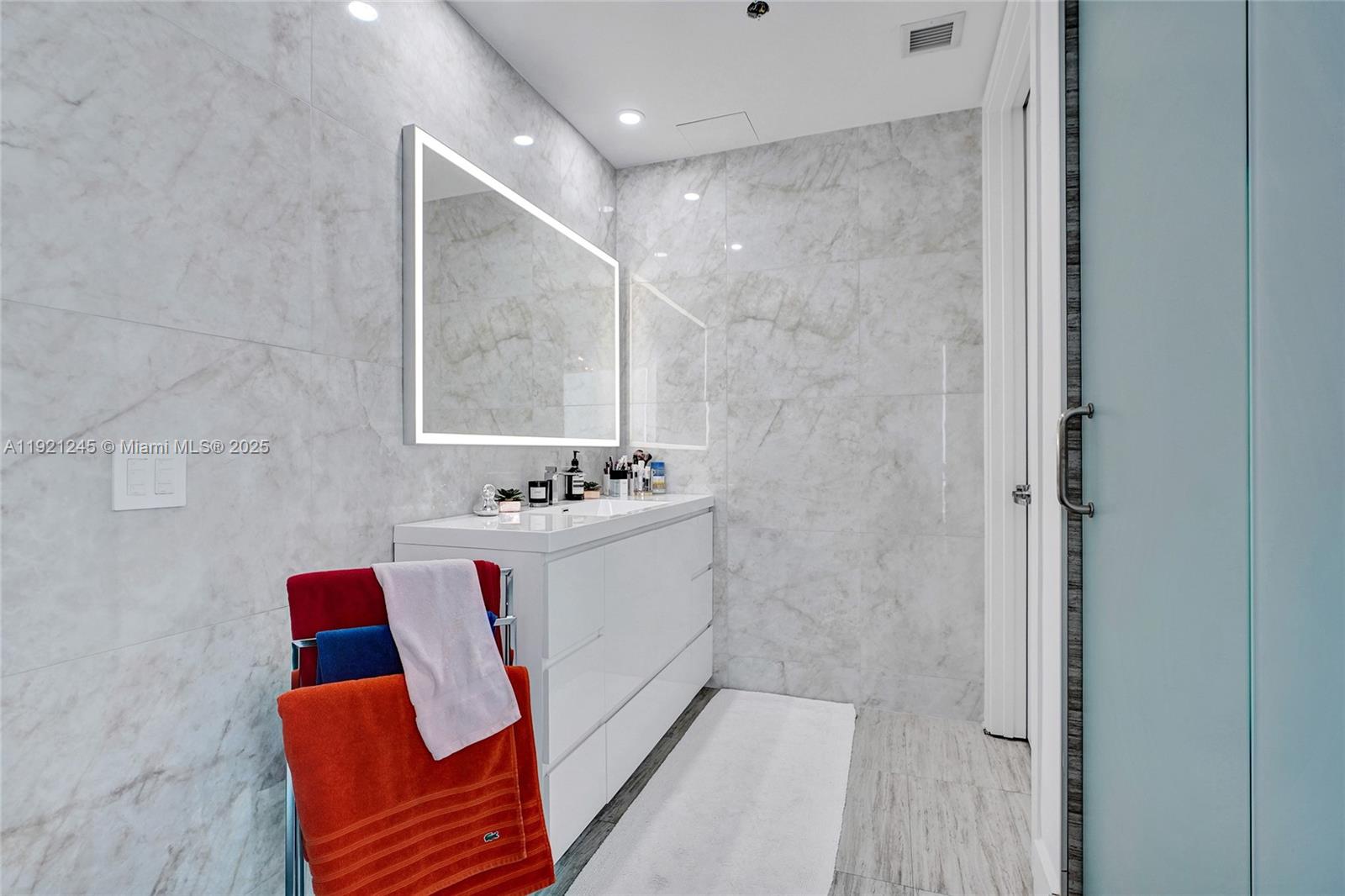 MARQUIS CONDO - Residential Lease