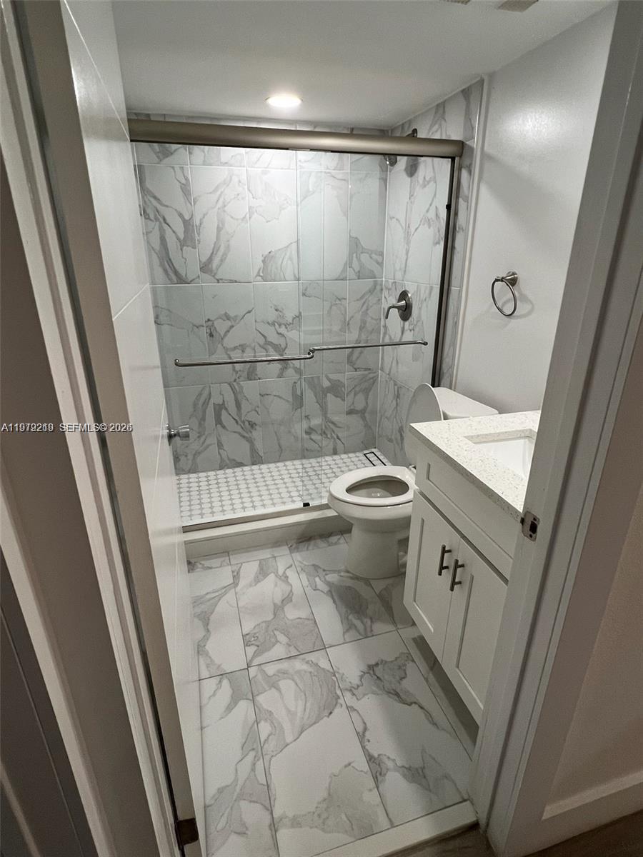 VISCONTI CONDO - Residential