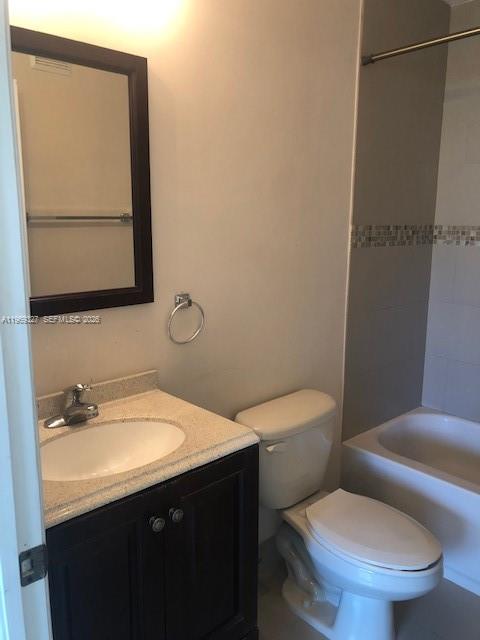 MONTEREY AT MALIBU BAY CO - Residential Lease