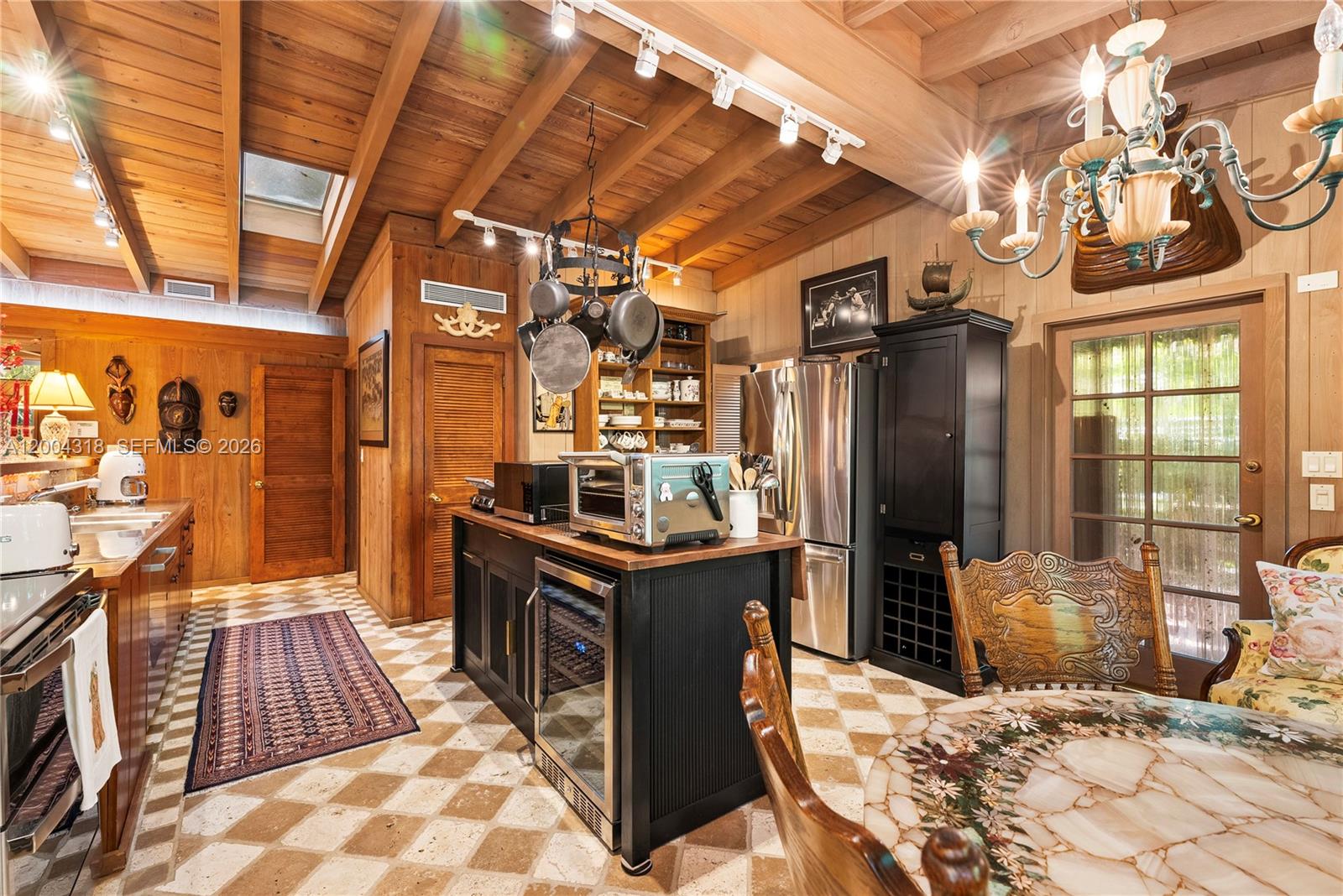 THE MOORINGS PB 31-52 - Residential