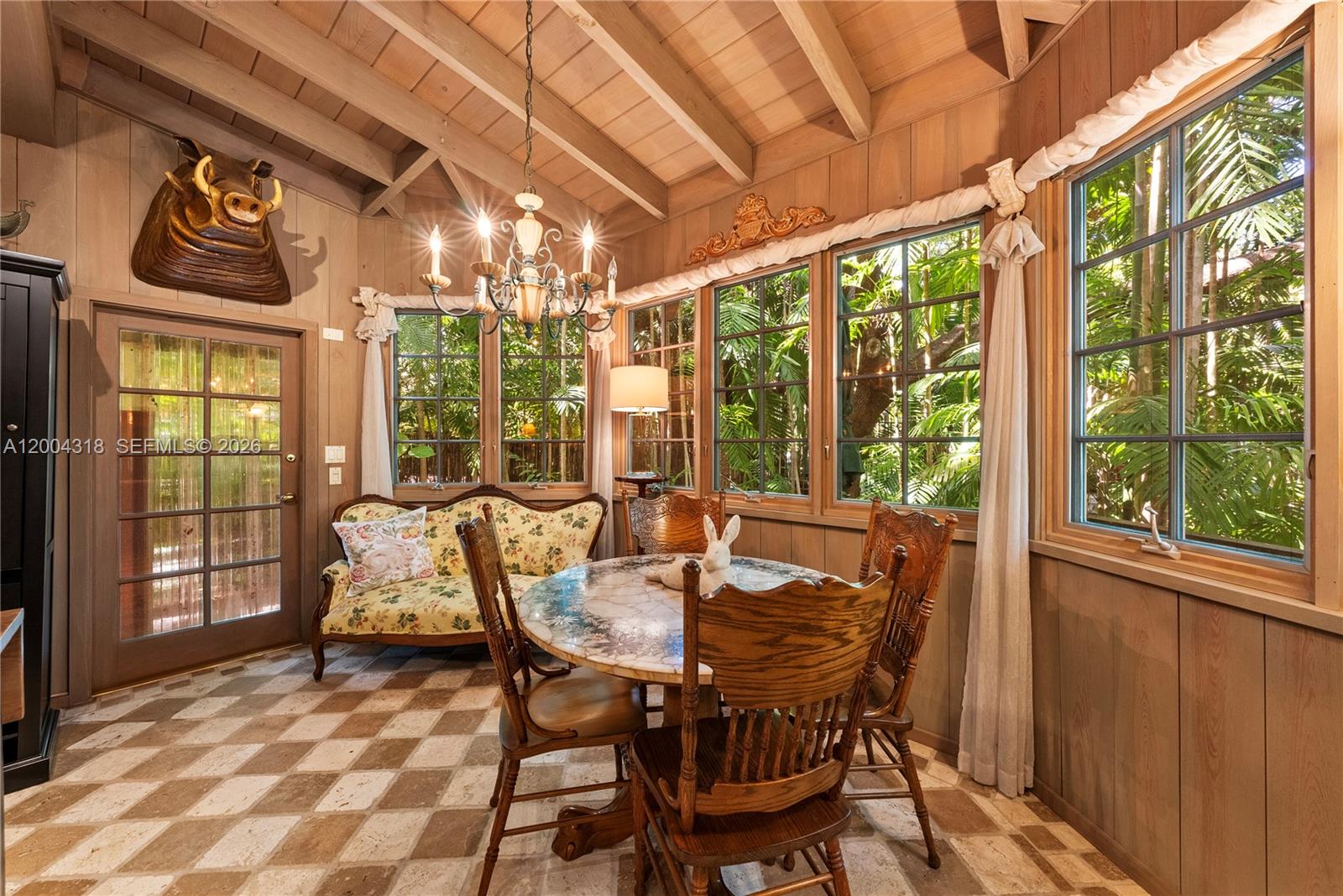 THE MOORINGS PB 31-52 - Residential