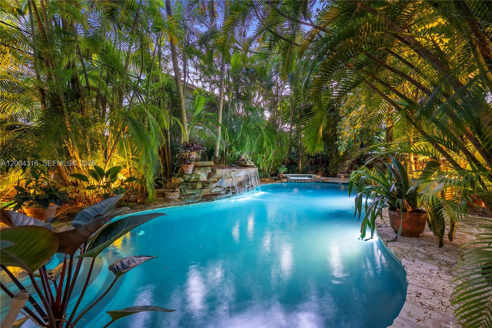 THE MOORINGS PB 31-52 - Residential