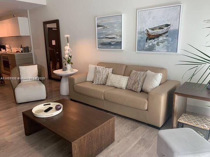 COSTA HOLLYWOOD CONDO - Residential