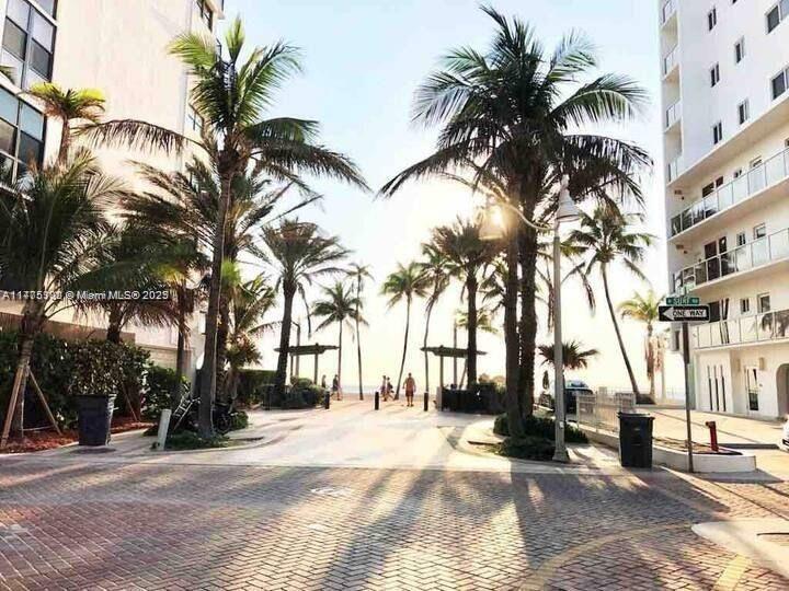 777 N Ocean Dr N322